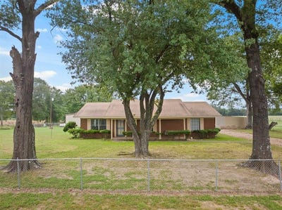 /international/us/341-county-road-2510-leesburg-tx-110099676758/