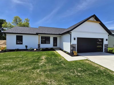 /international/us/445-n-eastfield-circle-milford-in-110106002035/