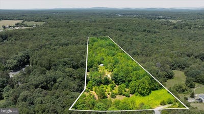 /international/us/peach-grove-road-louisa-va-110099956379/