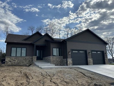 /international/us/3007-wild-goose-way-stoughton-wi-110104955378/