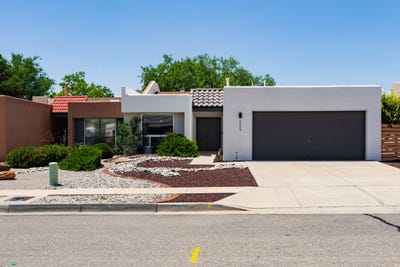 /international/us/5509-amigo-way-ne-albuquerque-nm-110100814405/