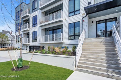 /international/us/215-2nd-avenue-asbury-park-nj-110107810002/