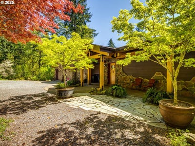 /international/us/15678-s-spangler-rd-oregon-city-or-110099120589/