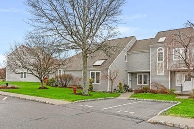 /international/us/178-fairway-drive-carmel-ny-110107192189/