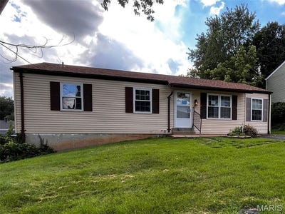 /international/us/2369-saint-joseph-drive-arnold-mo-110110342845/