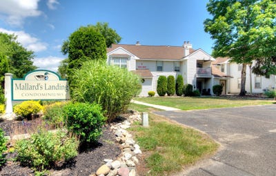 /international/us/103-edgewater-dr-smithville-nj-110101116465/
