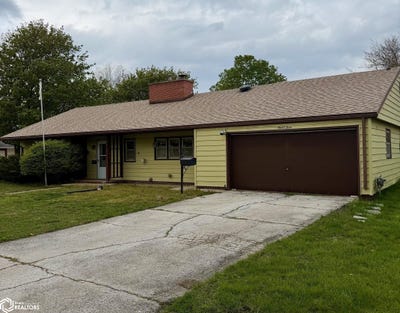 /international/us/903-2nd-avenue-ne-clarion-ia-110107746563/