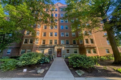 /international/us/13500-shaker-boulevard-cleveland-oh-110108387586/