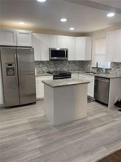 /international/us/3510-myrtle-street-college-park-ga-110101196351/