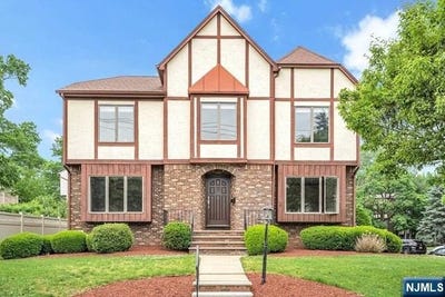 /international/us/23-bohnert-place-waldwick-nj-110100024739/
