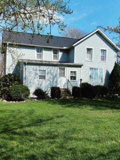 /international/us/8135-berkey-highway-blissfield-mi-110107390210/