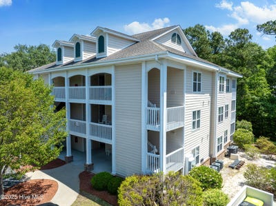 /international/us/3350-club-villas-drive-southport-nc-110099297698/