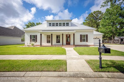 /international/us/128-heron-park-place-ocean-springs-ms-110108299601/