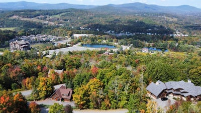 /international/us/2-twin-maples-lane-windham-ny-110099921055/