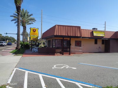 /international/us/2017-s-ridgewood-avenue-south-daytona-fl-110109058191/