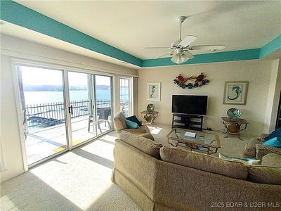 /international/us/910-e-harbour-towne-drive-lake-ozark-mo-110103673626/