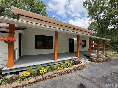 /international/us/105-grand-oaks-estate-sullivan-mo-110108663382/