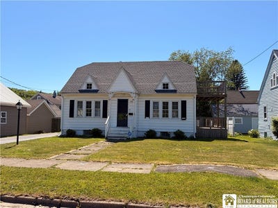 /international/us/328-hall-avenue-jamestown-ny-110108982641/