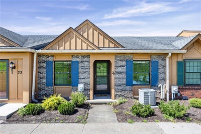 /international/us/27-huxley-way-fairport-ny-110107475488/