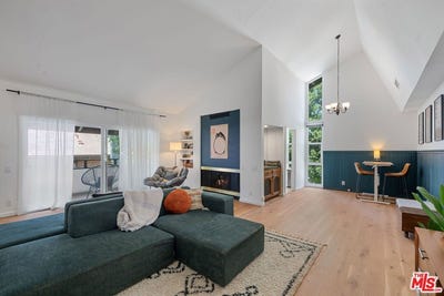 /international/us/31568-agoura-rd-westlake-village-ca-110100754130/