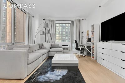 /international/us/44-15-purves-street-queens-ny-110108586575/?lang=de