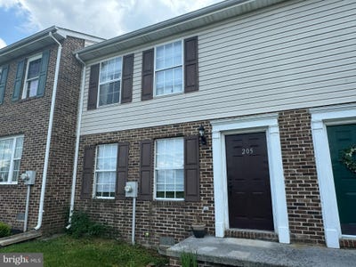 /international/us/205-little-river-drive-winchester-va-110105836942/
