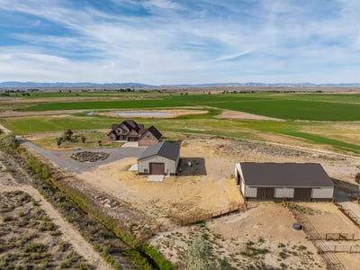 /international/us/792-eight-mile-road-riverton-wy-110108934395/