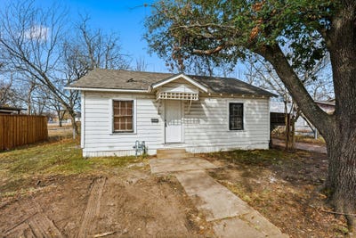 /international/us/803-e-14th-street-bonham-tx-110110279349/