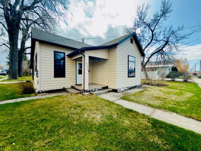 /international/us/822-harding-st-belle-fourche-sd-110098850135/