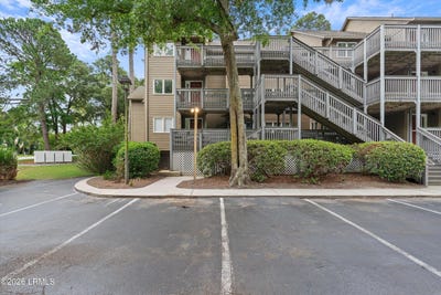 /international/us/50-yacht-cove-drive-hilton-head-island-sc-110108058132/