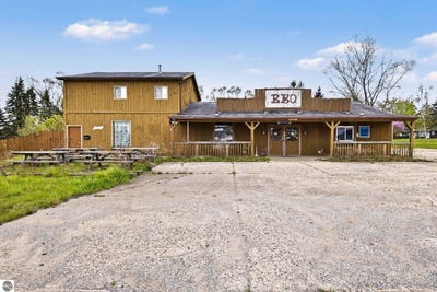 /international/us/20-e-remus-road-mt-pleasant-mi-110108077215/