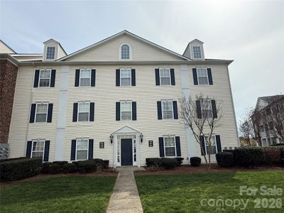 /international/us/3991-town-center-road-harrisburg-nc-110107417796/