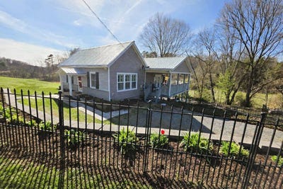 /international/us/3413-reedy-creek-road-bristol-va-110106851285/