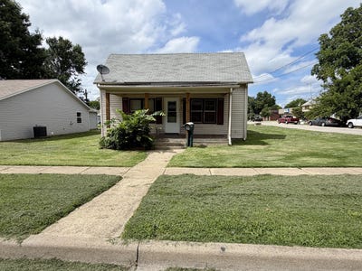 /international/us/1001-w-cass-avenue-west-plains-mo-110109064849/