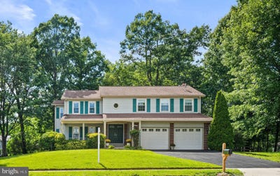/international/us/13300-tuckaway-drive-fairfax-va-110108885310/