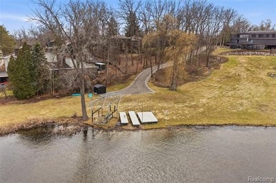 /international/us/2954-long-ridge-court-west-bloomfield-twp-mi-110102225173/