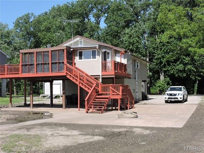 /international/us/334-n-river-rd-elsberry-mo-110108297984/