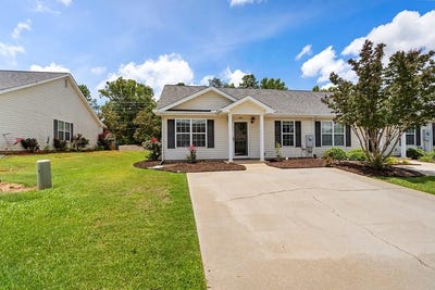 /international/us/205-shamrock-greenwood-sc-110108930595/