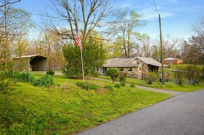 /international/us/430-spring-street-erin-tn-110107259245/