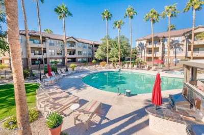 /international/us/14950-w-mountain-view-boulevard-surprise-az-110105643112/