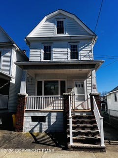/international/us/11-laurel-street-edwardsville-pa-110107226955/