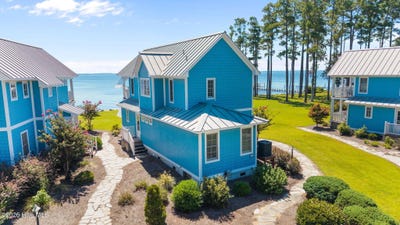 /international/us/511-neuse-village-road-arapahoe-nc-110107457959/