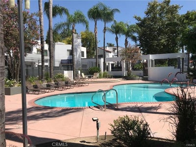 /international/us/1175-tivoli-lane-simi-valley-ca-110110343760/