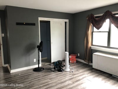 /international/us/3320-bardstown-rd-louisville-ky-110109086848/