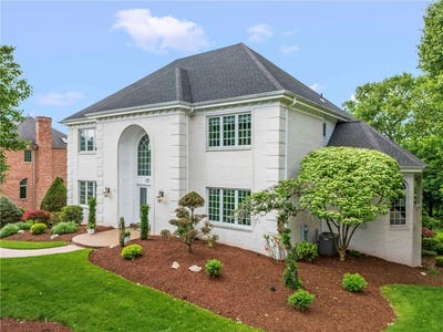 /international/us/104-autumn-way-peters-twp-pa-110099666707/