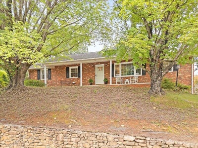 /international/us/443-ingal-blvd-salem-va-110101502746/