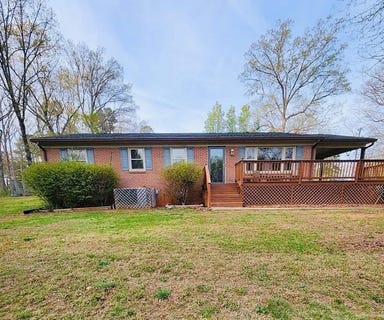 /international/us/25-valley-clarksville-va-110106716757/