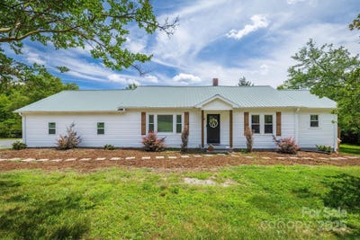 /international/us/110-camelot-drive-granite-falls-nc-110100343768/