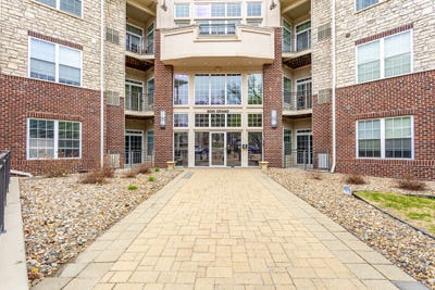 /international/us/3031-grand-avenue-des-moines-ia-110107080470/