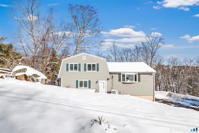 /international/us/17-stage-road-brookfield-ct-110107894636/